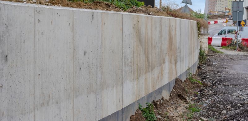 Concrete Retaining Walls Construction